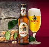 birra moretti con bicchiere